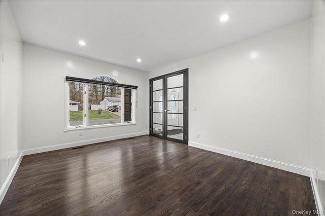 18 Wellington Road, Greenvale, NY 11548