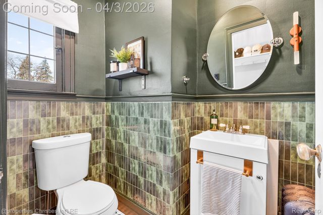 1675 Chicago Boulevard, Detroit, MI 48206