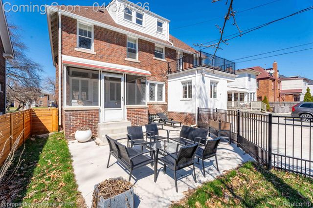 1675 Chicago Boulevard, Detroit, MI 48206