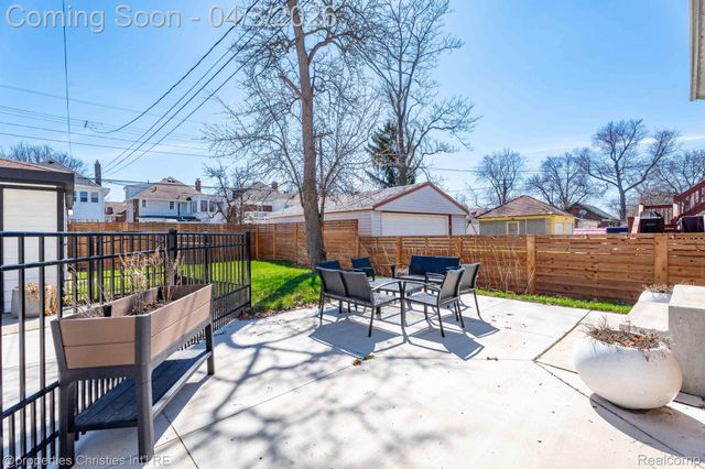 1675 Chicago Boulevard, Detroit, MI 48206