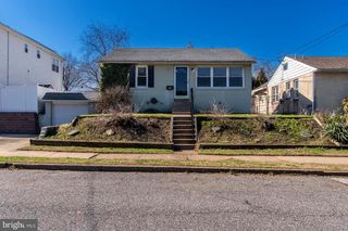 8006 LAWNDALE ST, Philadelphia, PA 19111