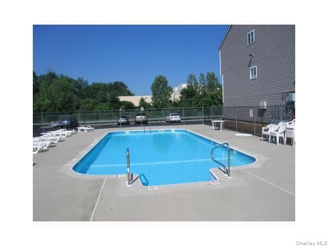 25 College Avenue 311, Nanuet, NY 10954