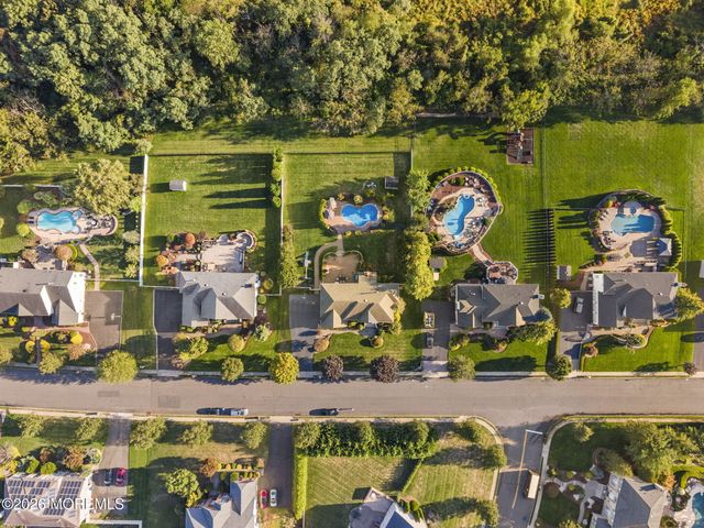 37 Stevenson Drive, Marlboro, NJ 07746