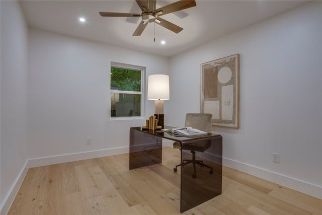 10819 Lochspring Drive, Dallas, TX 75218