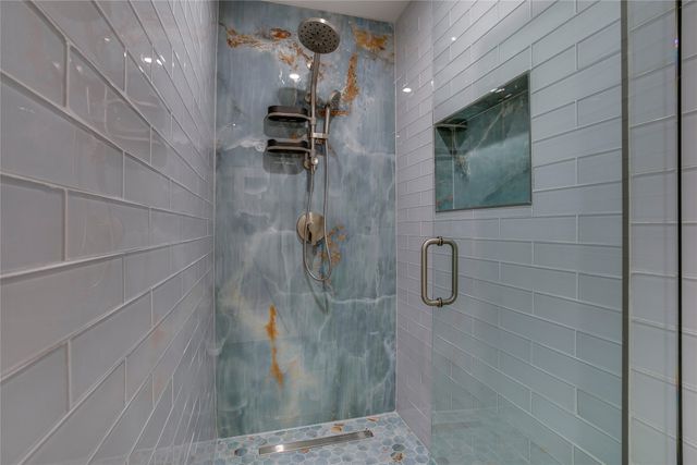 10819 Lochspring Drive, Dallas, TX 75218