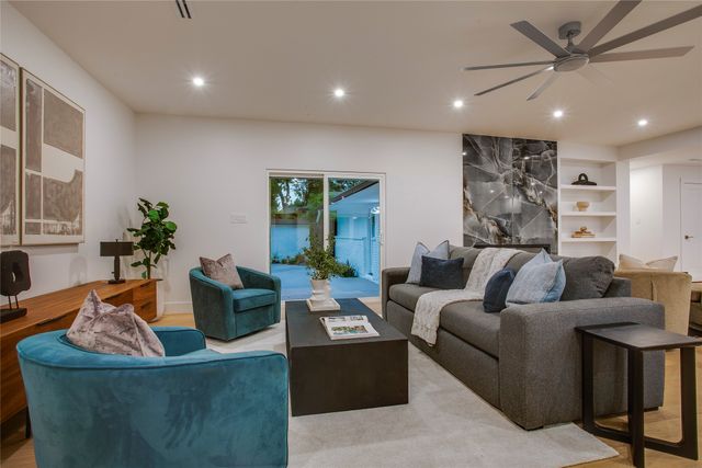 10819 Lochspring Drive, Dallas, TX 75218