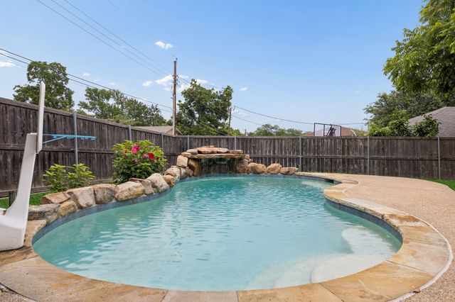 9635 Angleridge Road, Dallas, TX 75238