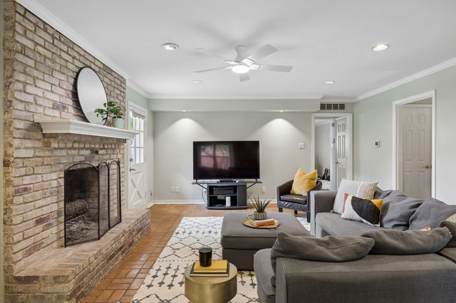 9635 Angleridge Road, Dallas, TX 75238