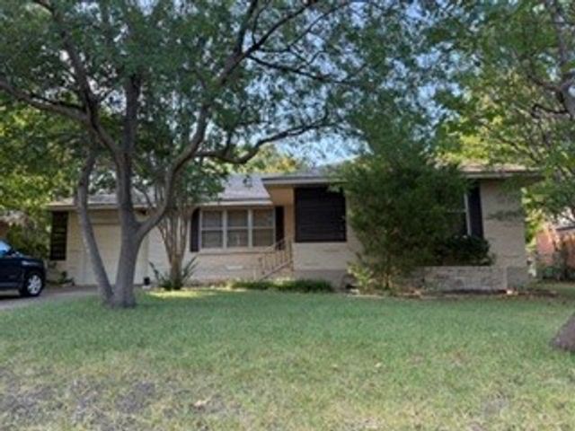 2615 Southwood Drive, Dallas, TX 75233