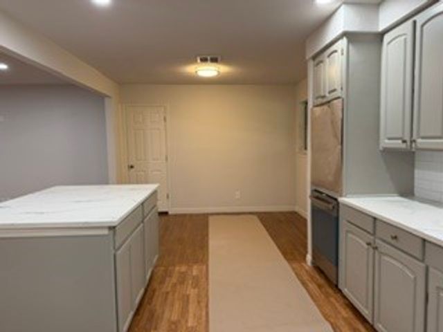 2615 Southwood Drive, Dallas, TX 75233