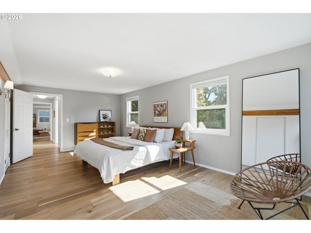 7636 Sw CAPITOL HILL Rd, Portland, OR 97219
