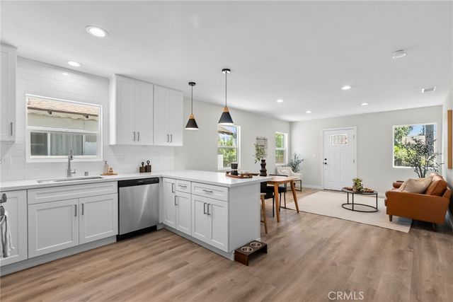 1745 W 39th Street, Los Angeles, CA 90062