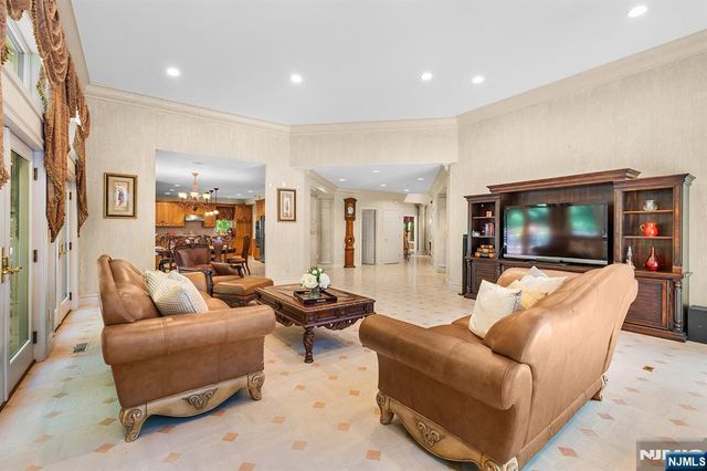 307 Daffodil Drive T307, Norwood, NJ 07648