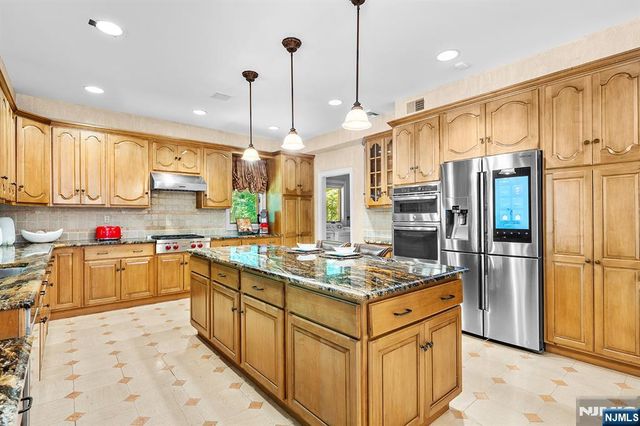 307 Daffodil Drive T307, Norwood, NJ 07648