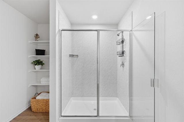 1012 Grand View Drive, Ennis, TX 75119