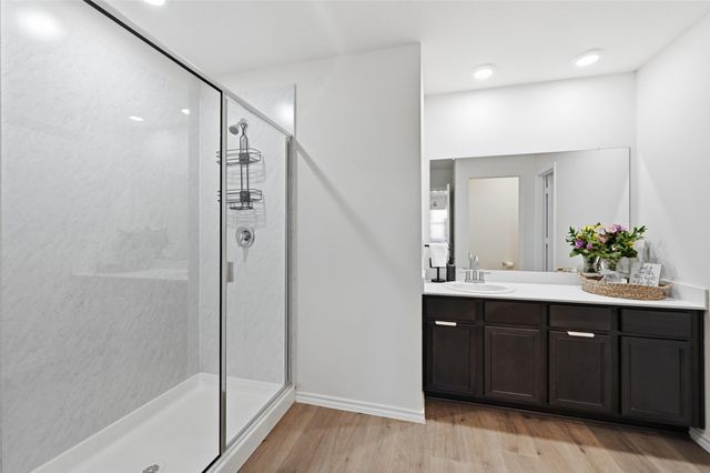 1012 Grand View Drive, Ennis, TX 75119