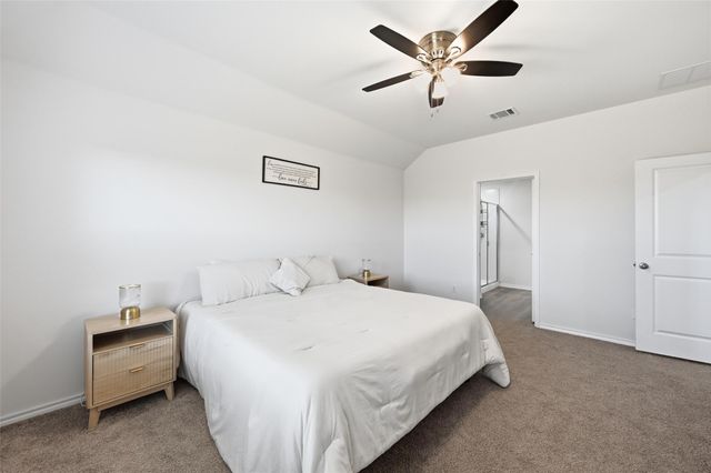 1012 Grand View Drive, Ennis, TX 75119