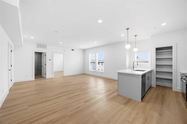 5408 San Jose Street B1, Houston, TX 77020