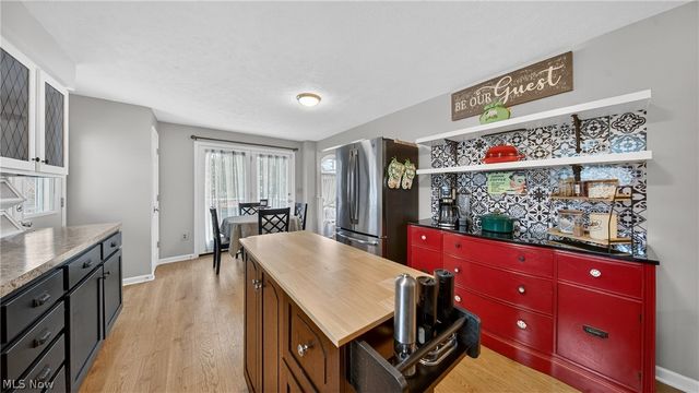 425 N Broadway Street, Medina, OH 44256