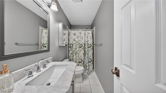 425 N Broadway Street, Medina, OH 44256