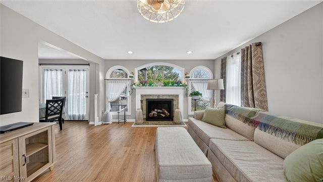 425 N Broadway Street, Medina, OH 44256