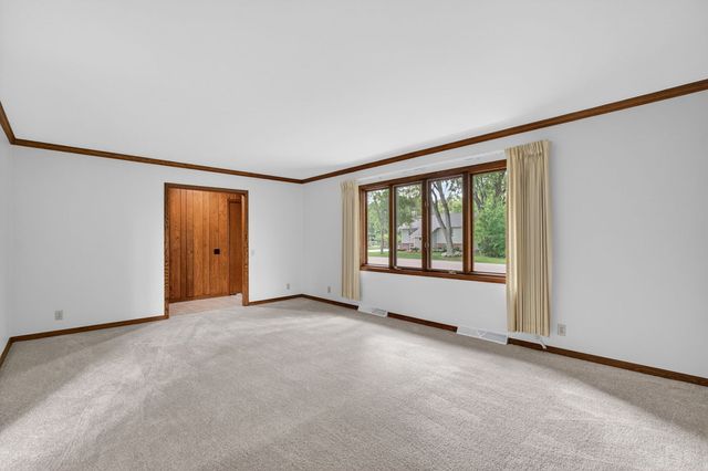42W675 Star Lane, Sugar Grove, IL 60554