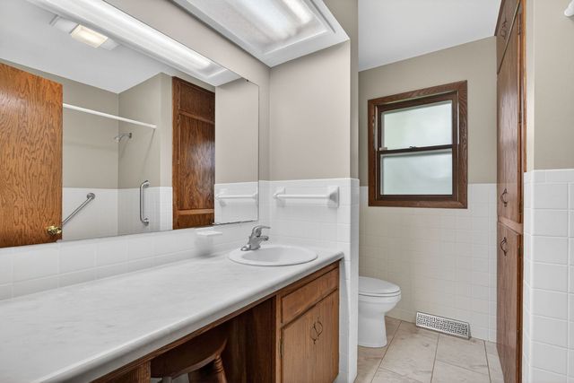 42W675 Star Lane, Sugar Grove, IL 60554