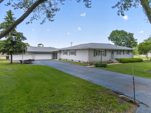 42W675 Star Lane, Sugar Grove, IL 60554