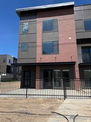 612 E ELANOR CV #32, Salt Lake City, UT 84107