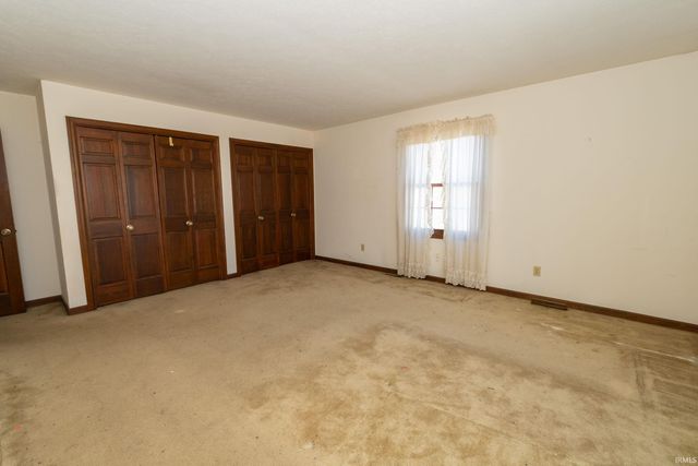 15566 Signal Hill Court, Granger, IN 46530