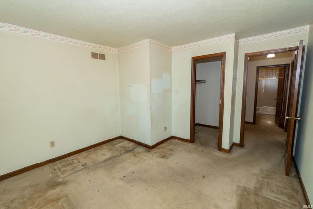 15566 Signal Hill Court, Granger, IN 46530