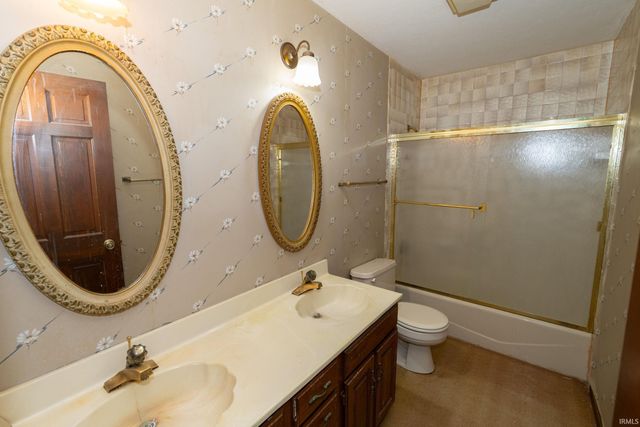 15566 Signal Hill Court, Granger, IN 46530