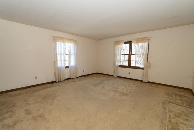 15566 Signal Hill Court, Granger, IN 46530