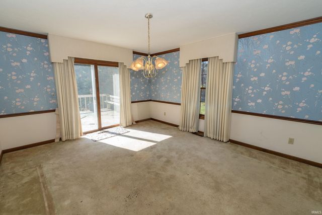 15566 Signal Hill Court, Granger, IN 46530