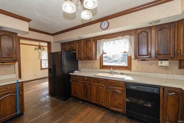 15566 Signal Hill Court, Granger, IN 46530