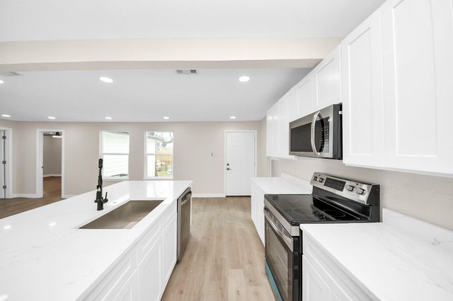 1126 14th Street, Galena Park, TX 77547