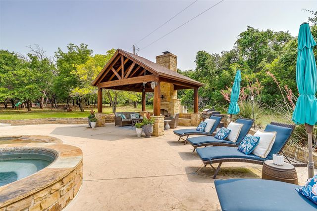 115 Lantana Court, Poolville, TX 76487