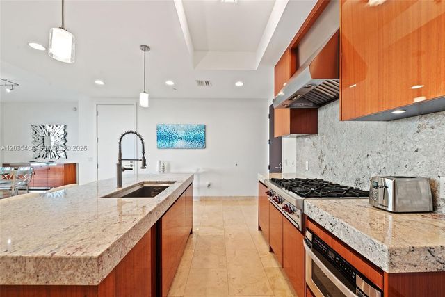 9705 Collins Ave 605N, Bal Harbour, FL 33154