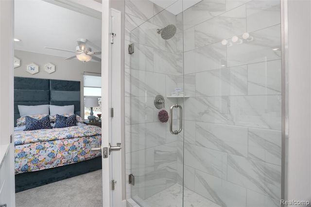 4837 Lismore Ln, Troy, MI 48085