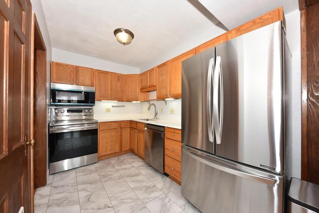 927 Genesee STREET, Waukesha, WI 53186