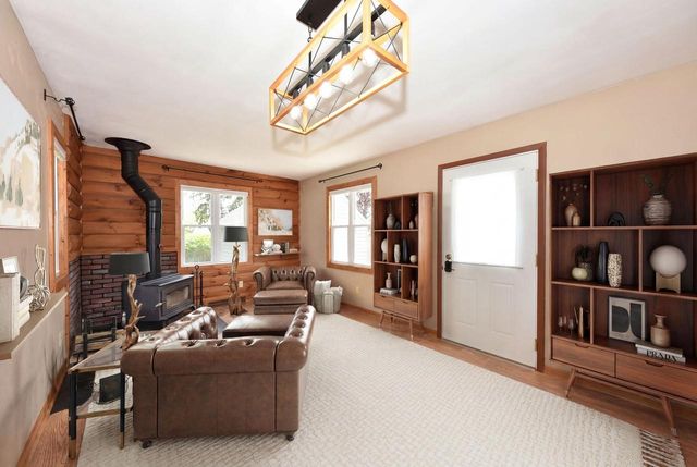 927 Genesee STREET, Waukesha, WI 53186