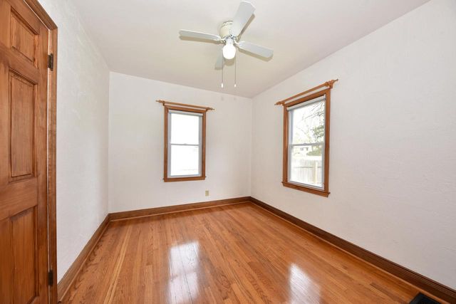 927 Genesee STREET, Waukesha, WI 53186