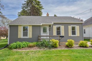 927 Genesee STREET, Waukesha, WI 53186