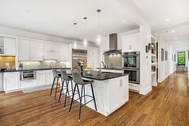 99 Littlefield Rd, Newton, MA 02459