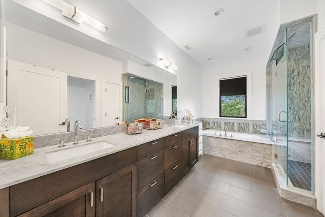99 Littlefield Rd, Newton, MA 02459