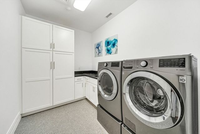 99 Littlefield Rd, Newton, MA 02459