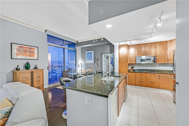 200 West Sahara Avenue 3907, Las Vegas, NV 89102