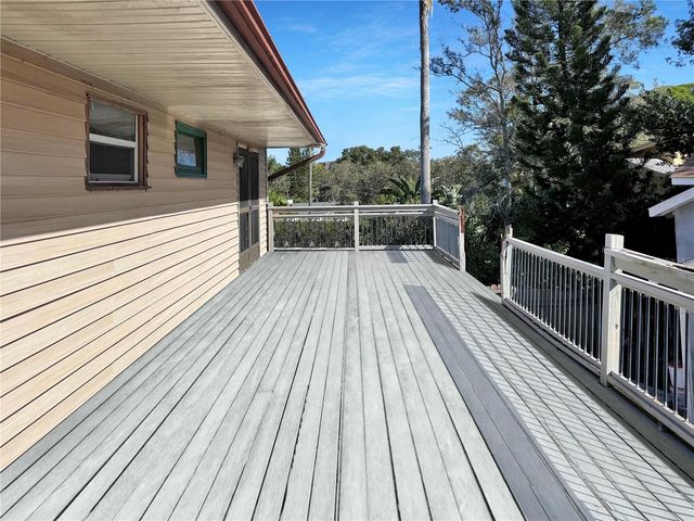 1631 PLAZA PLACE, Tarpon Springs, FL 34689