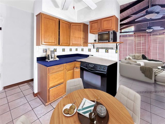 1631 PLAZA PLACE, Tarpon Springs, FL 34689