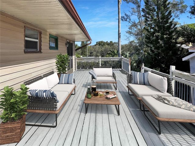 1631 PLAZA PLACE, Tarpon Springs, FL 34689